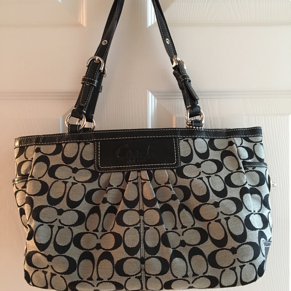 Gently Used Black Coach Signature Purse